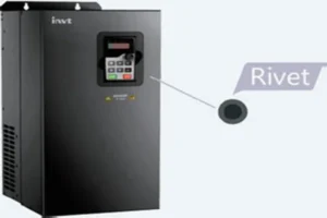 طراحی یکپارچه بدنه درایو GD200A اینوت | تحلیل اتصال پرچی، بهبود شیلدینگ، ارت مطمئن و کاهش نویز الکترومغناطیسی در پروژههای صنعتی.